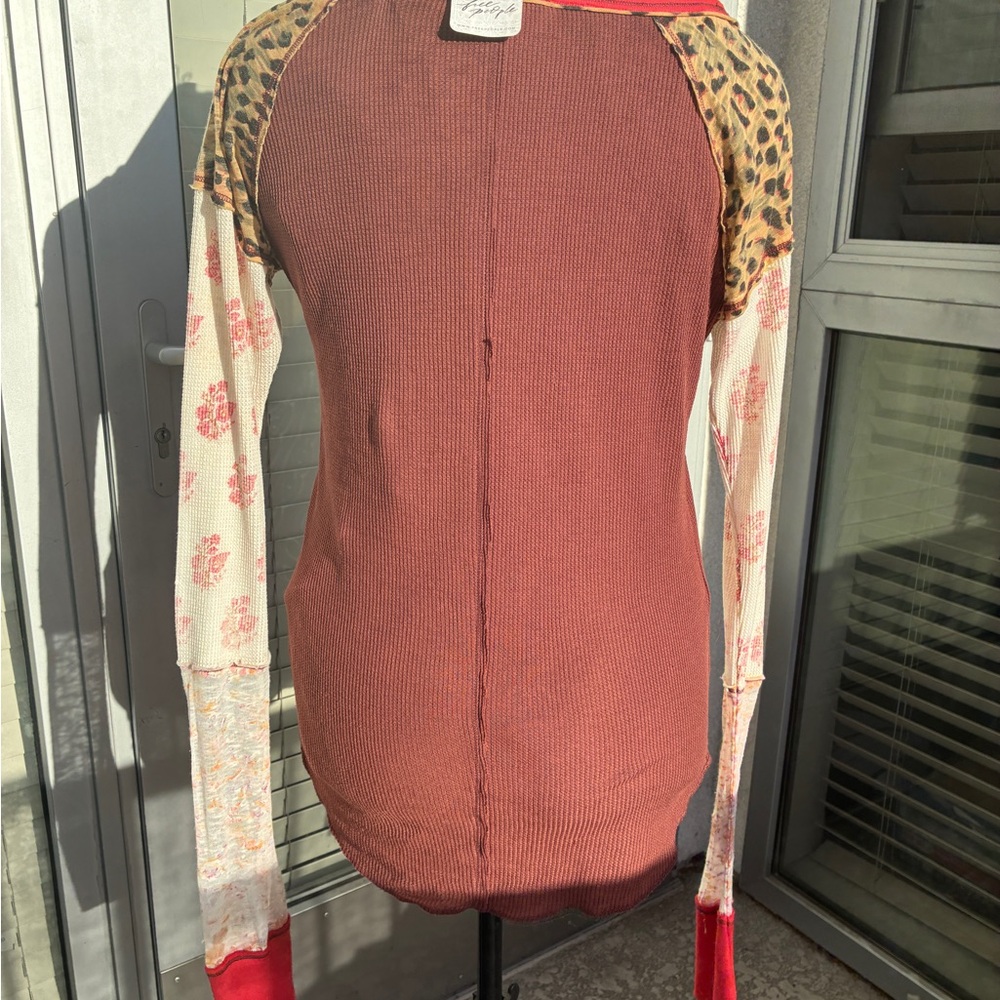 New Free People Brown Thermal Top with Floral Patchwork Long Sleeves Size LG